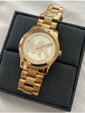 Michael Kors MK-5786 Runway Watch